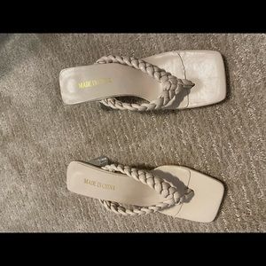 Slight heel flip flop Size 7, Cream